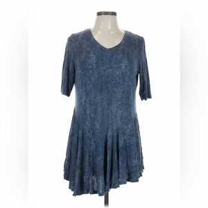 LOGO by Lori Goldstein Mineral Wash Peplum Tunic | Size L